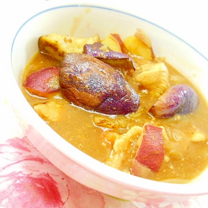 ❤茄子と鶏胸肉と薩摩芋とツナ缶のカレー❤